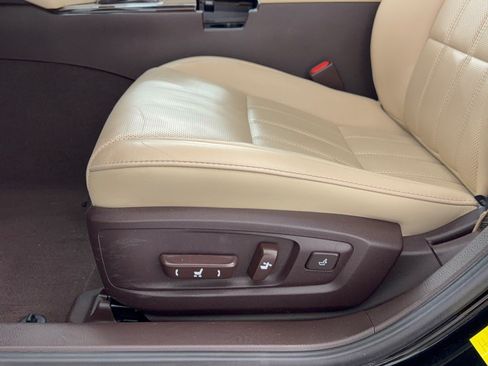 Used 2017 Lexus ES 350 w/ Luxury Package FWD image 16