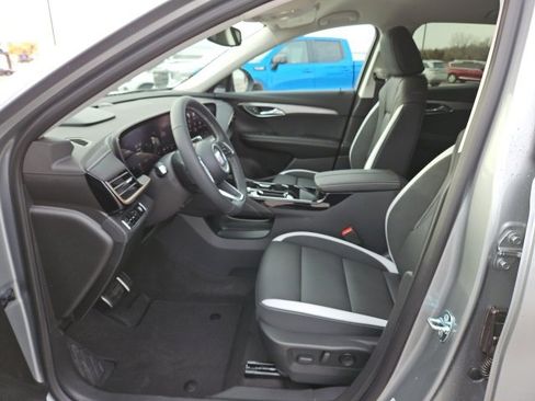 New 2025 Buick Envision Sport Touring image 18
