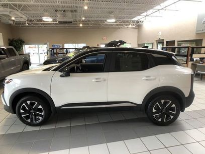New 2025 Nissan Kicks SV