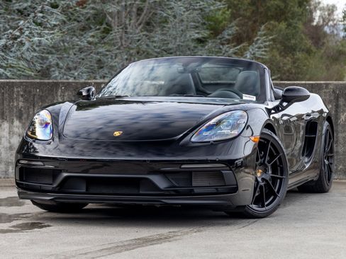 Certified 2025 Porsche 718 Boxster GTS image 1