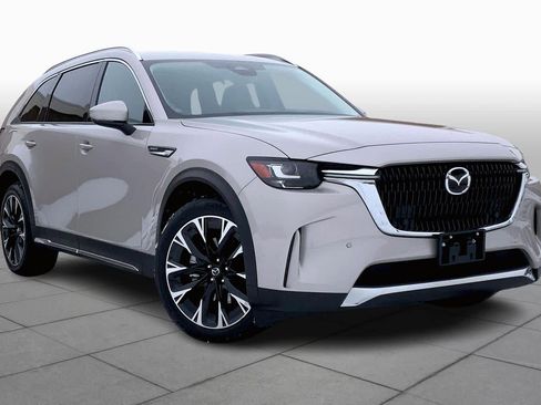 Used 2024 MAZDA CX-90 Plug-In Hybrid w/ Premium Pkg image 3