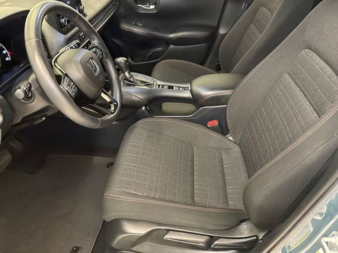 Certified 2024 Honda HR-V Sport image 17
