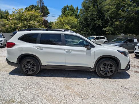 Certified 2024 Subaru Ascent Onyx Edition AWD/4WD image 3