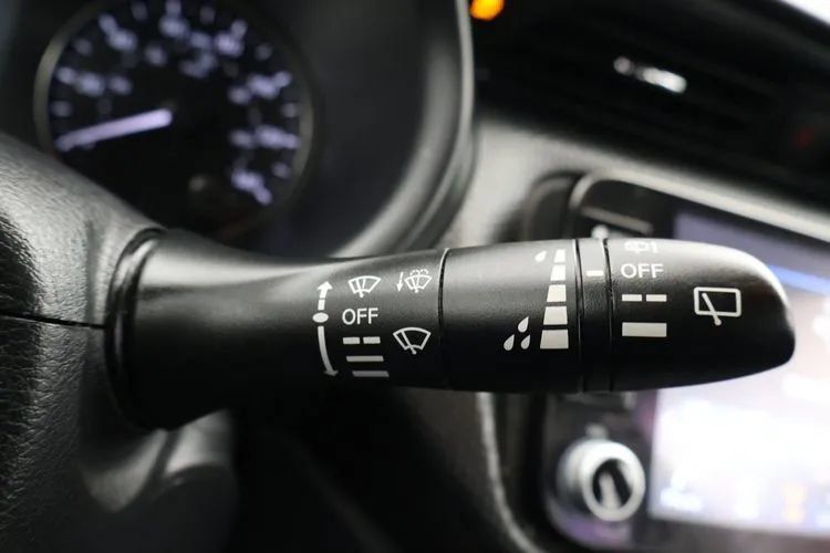 Used 2024 Nissan Kicks SV FWD image 24