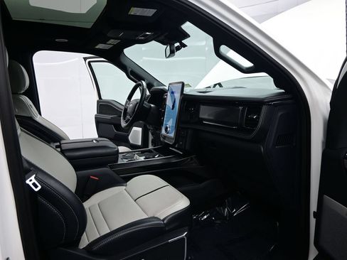 Used 2024 Ford F150 Lightning Platinum AWD/4WD image 21