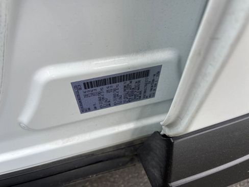 Used 2025 Nissan Rogue SV AWD/4WD image 31