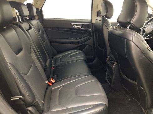 Used 2017 Ford Edge Titanium FWD image 19