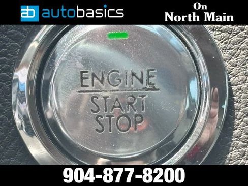 Used 2017 Lincoln Continental Select FWD image 38