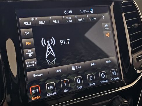 Used 2019 Jeep Grand Cherokee Trailhawk w/ Trailhawk Luxury Group AWD/4WD image 28