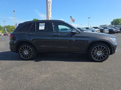 Used 2022 Mercedes-Benz GLC 300 4MATIC image 2