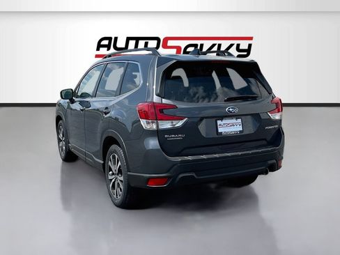 Used 2024 Subaru Forester Limited AWD/4WD image 5