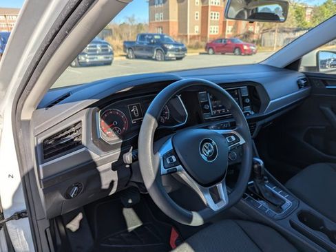 Used 2021 Volkswagen Jetta S image 12