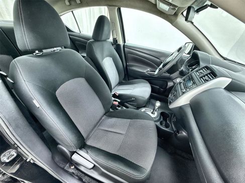 Used 2018 Nissan Versa SV FWD image 22