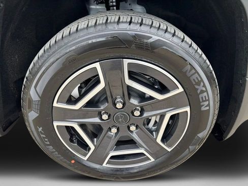 New 2026 Jeep Cherokee Limited image 11