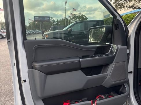 Used 2025 Ford F150 Lightning Flash AWD/4WD image 6