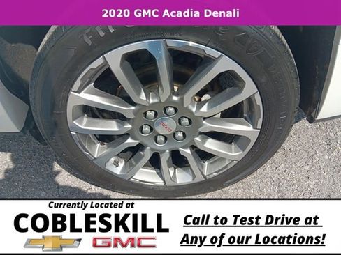 Used 2020 GMC Acadia Denali w/ Denali Ultimate Package AWD/4WD image 11