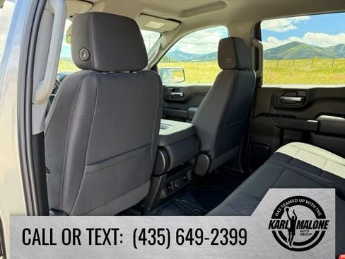 New 2026 Chevrolet Silverado 1500 Custom w/ LPO, Dark Essentials Package AWD/4WD image 28