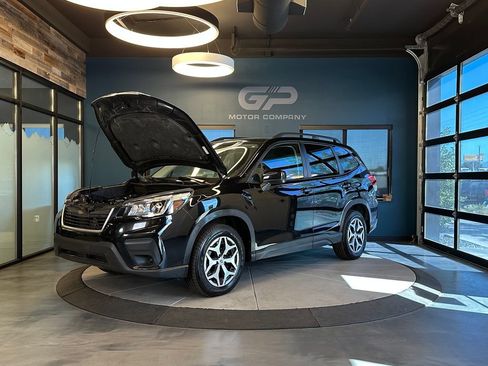 Used 2020 Subaru Forester Premium w/ Popular Package #1 AWD/4WD image 25