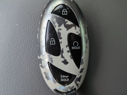 Used 2024 Hyundai Elantra SEL w/ Convenience Package FWD image 30