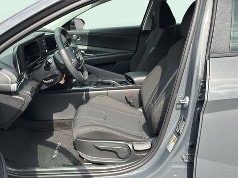 New 2026 Hyundai Elantra SE w/ Cargo Package FWD image 12