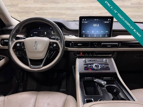 Used 2022 Lincoln Aviator Reserve w/ Elements Package Plus image 2