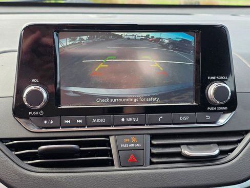 Used 2024 Nissan Altima 2.5 S FWD image 22