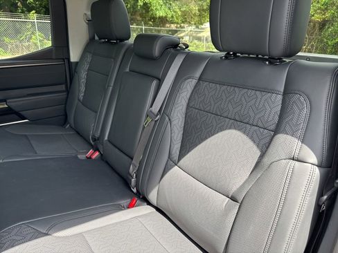 Used 2023 Toyota Tundra Limited AWD/4WD image 16