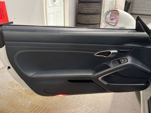 Used 2017 Porsche 911 Turbo S AWD/4WD image 15
