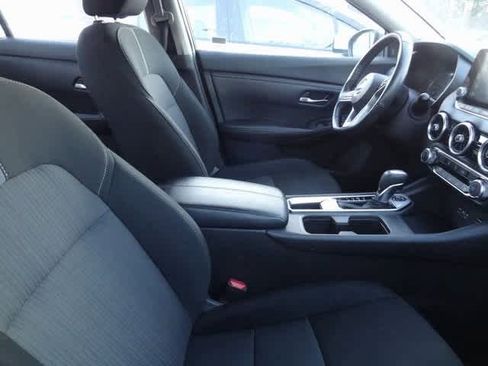 Used 2022 Nissan Sentra SV image 8