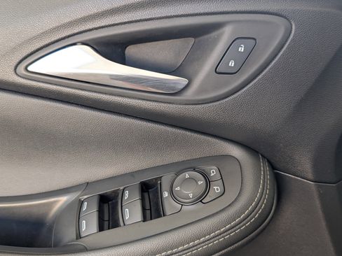 Used 2024 Buick Encore GX Preferred FWD image 15