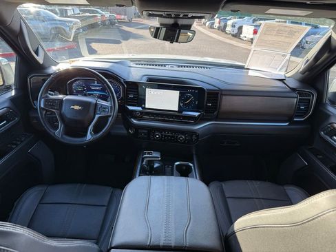 Certified 2023 Chevrolet Silverado 1500 High Country w/ High Country Premium Package AWD/4WD image 22