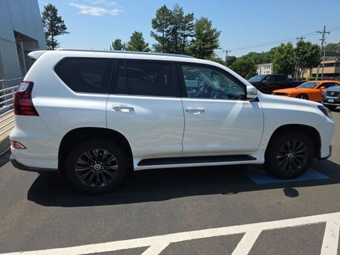 Used 2021 Lexus GX 460 Premium AWD/4WD image 2