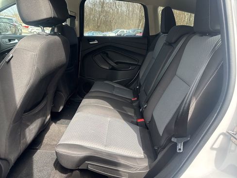 Used 2017 Ford Escape SE image 33