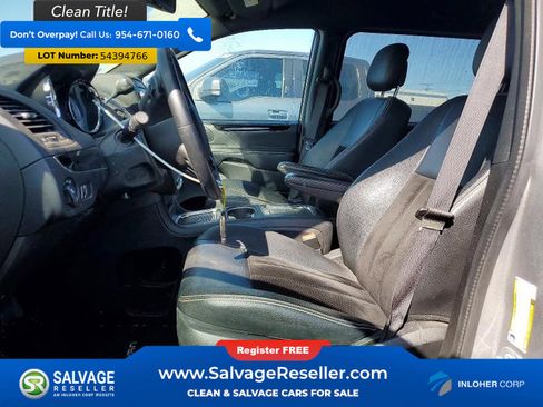 Used 2016 Dodge Grand Caravan SXT FWD image 9