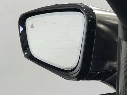 Used 2019 BMW M550i xDrive w/ Premium Package 2 image 25