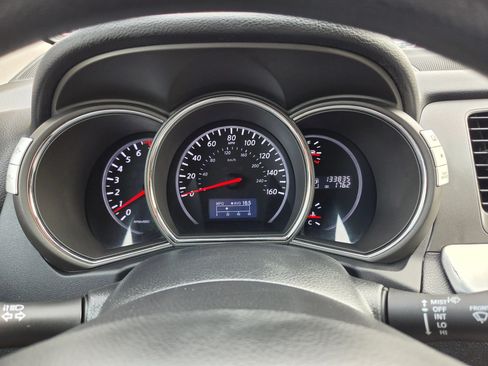 Used 2011 Nissan Murano S AWD/4WD image 12