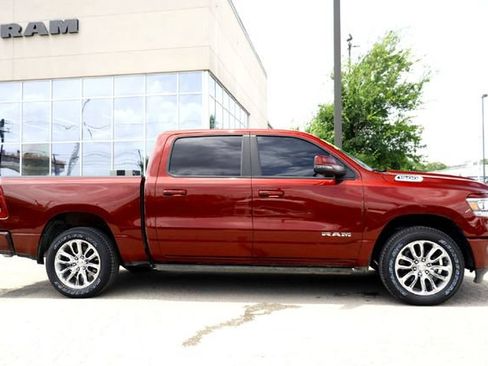 Used 2024 RAM 1500 Laramie AWD/4WD image 4