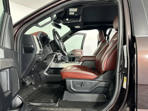 Used 2019 Ford F150 Platinum w/ Technology Package image 24