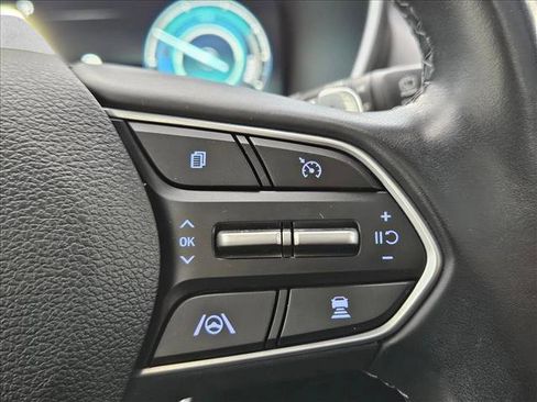 Used 2022 Hyundai Santa Fe Limited image 17