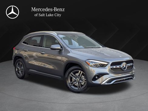 New 2025 Mercedes-Benz GLA 250 4MATIC image 1