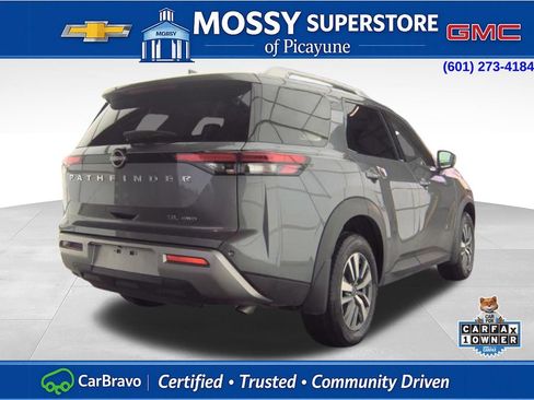 Used 2025 Nissan Pathfinder SL w/ Cargo Package AWD/4WD image 4