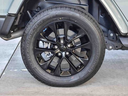 Used 2023 Jeep Wrangler Unlimited Sahara w/ Cold Weather Group image 11