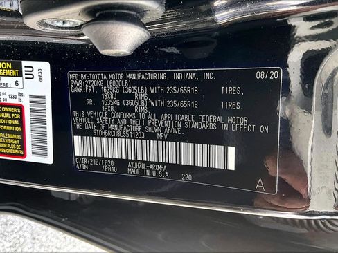 Used 2020 Toyota Highlander XLE AWD/4WD image 37