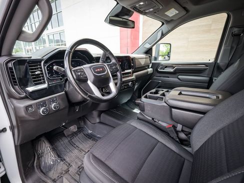 Used 2024 GMC Sierra 3500 SLE w/ SLE Convenience Package AWD/4WD image 12
