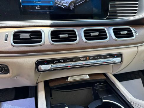 Used 2022 Mercedes-Benz GLE 350 4MATIC image 37