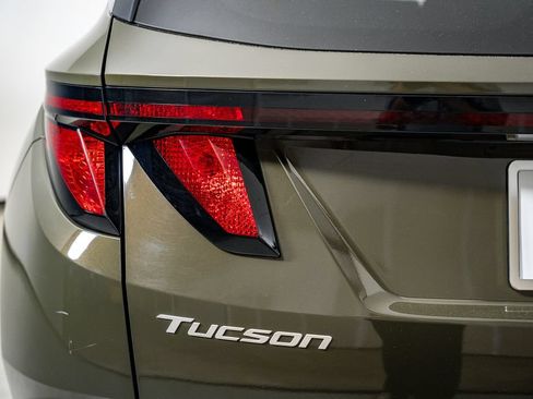 Certified 2025 Hyundai Tucson SEL FWD image 9