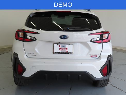 Used 2025 Subaru Crosstrek 2.5i Limited AWD/4WD image 4