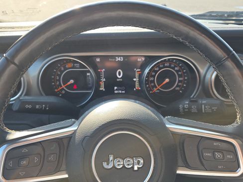 Used 2019 Jeep Wrangler Unlimited Sahara w/ Dual Top Group image 10