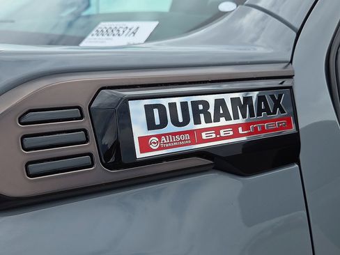 Used 2024 GMC Sierra 2500 AT4X w/ AT4X AEV Edition AWD/4WD image 10