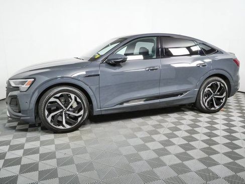 Used 2024 Audi Q8 e-tron Prestige w/ Prestige Package AWD/4WD image 32